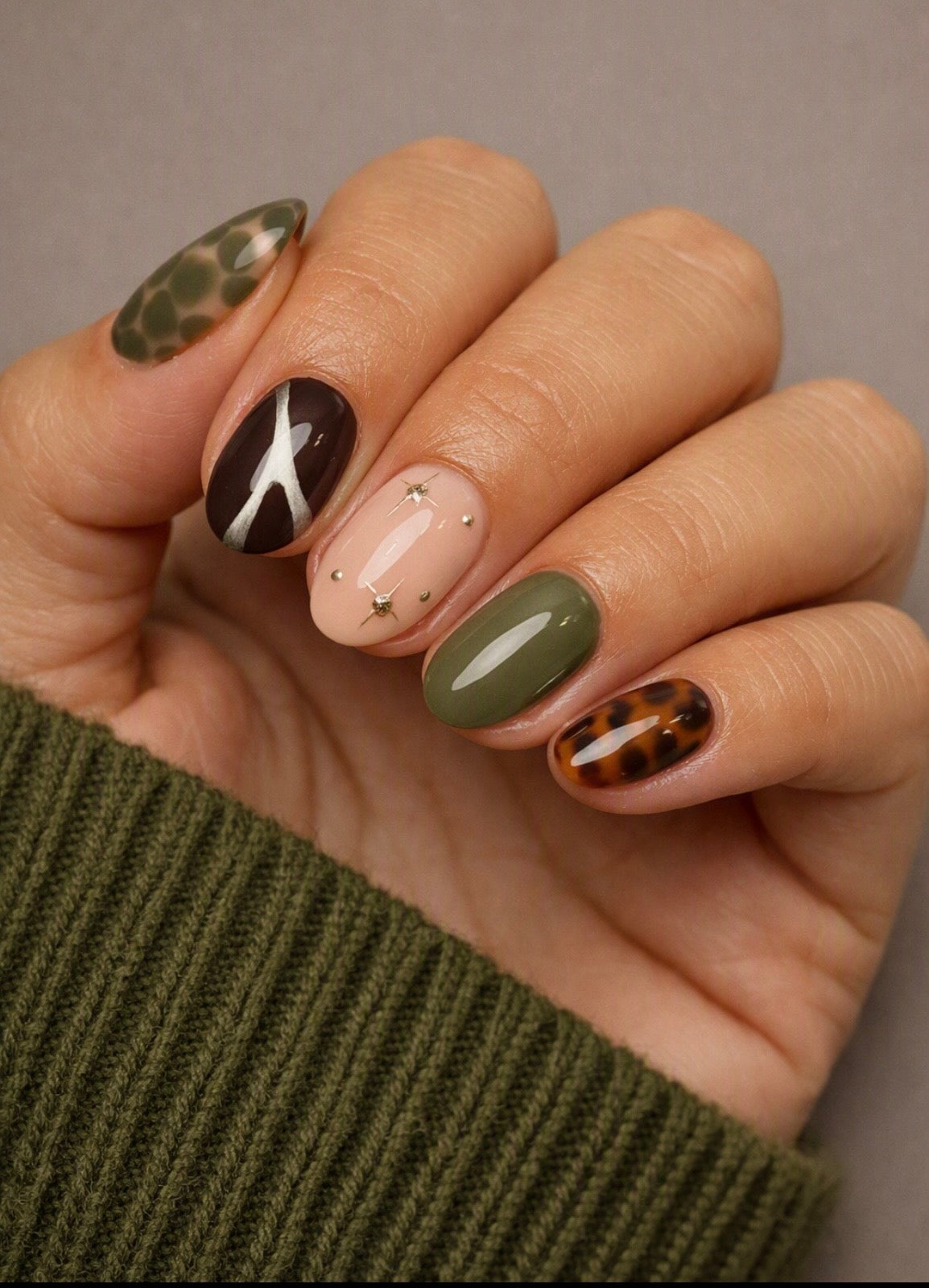 Olive Aura